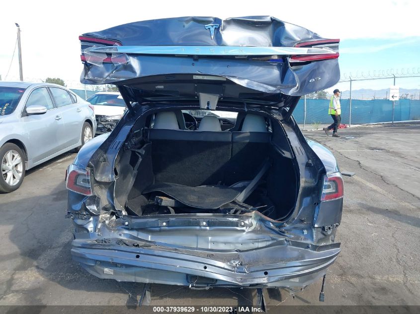 2014 TESLA MODEL S 60 KWH BATTERY/P85 - 5YJSA1H1XEFP65976