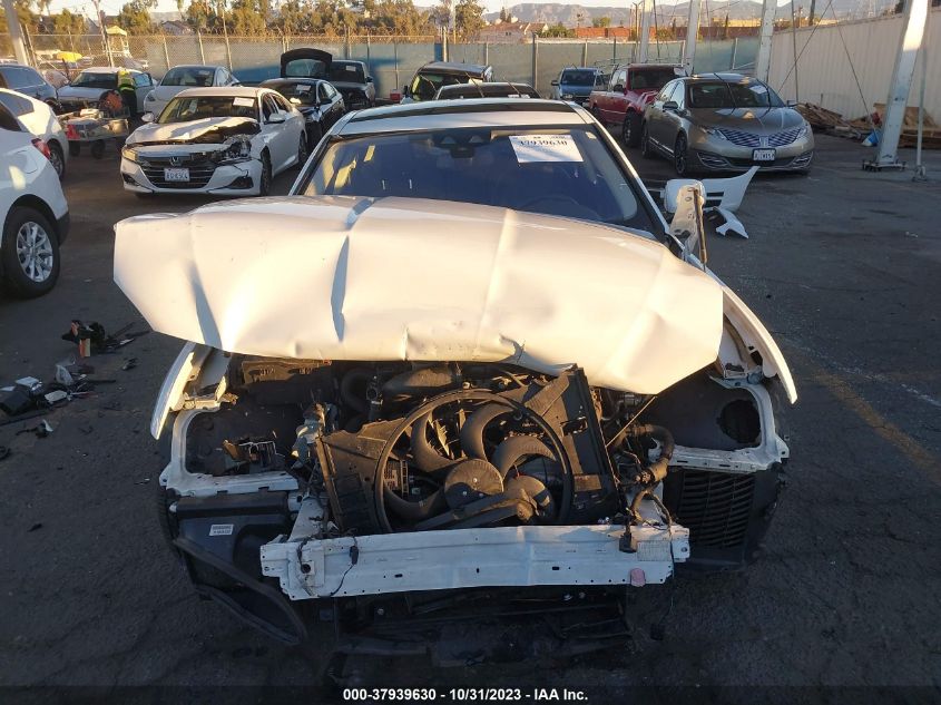 VIN SAJAD4FX8JCP37713 2018 JAGUAR XE PREMIUM