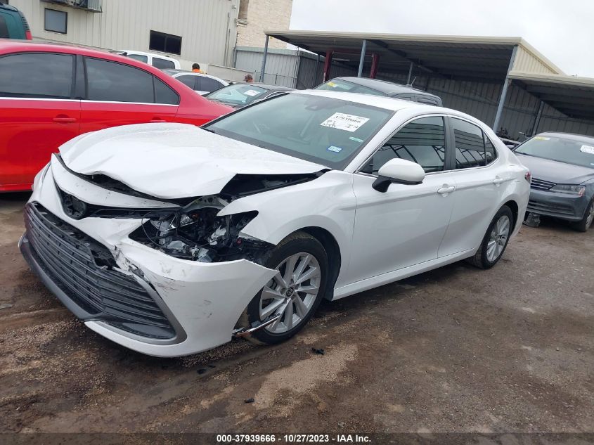2022 TOYOTA CAMRY LE - 4T1C11AK7NU639424