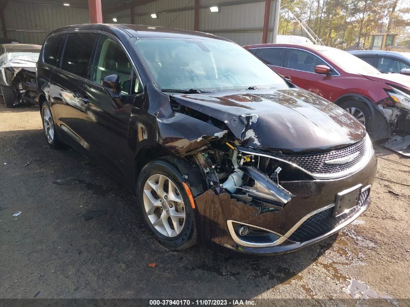 2C4RC1FG0JR106030 2018 CHRYSLER PACIFICA, photo no. 1