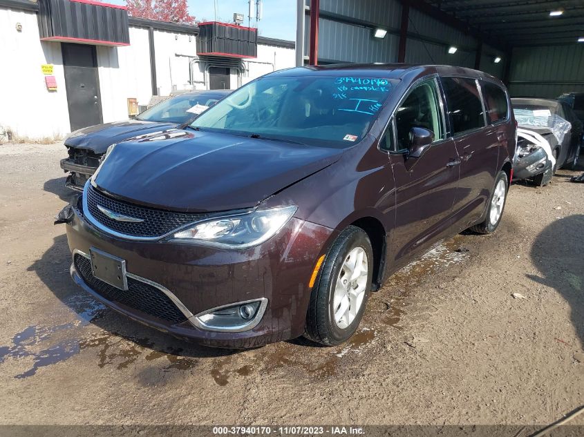 2C4RC1FG0JR106030 2018 CHRYSLER PACIFICA, photo no. 2