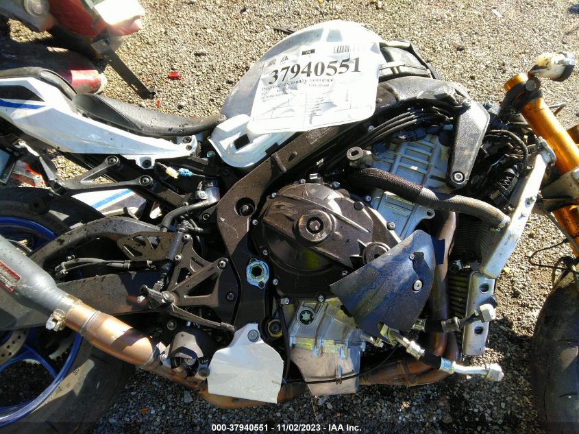 2023 SUZUKI GSX-R1000 R JS1DM11M1P7100097