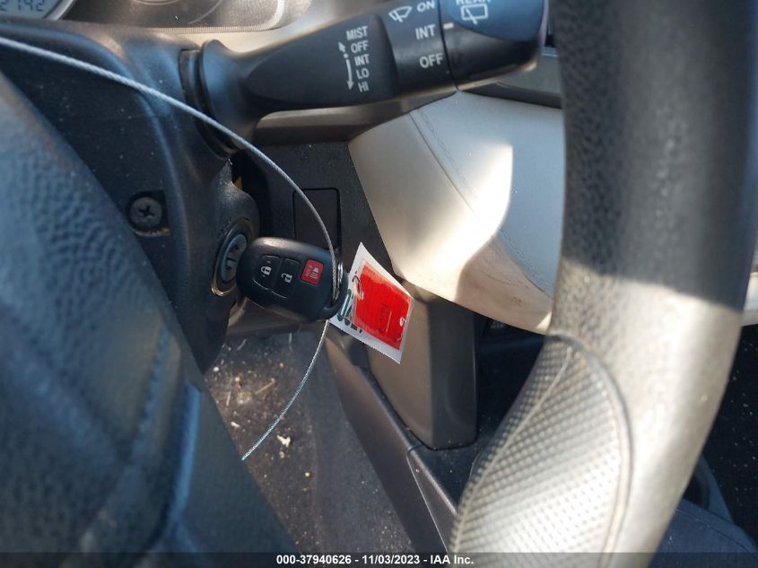 2013 TOYOTA RAV4 LE - JTMZFREV8DD017397