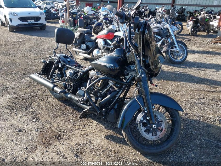 2018 HARLEY-DAVIDSON FLHXS STREET GLIDE SPECIAL - 1HD1KRC19JB667239