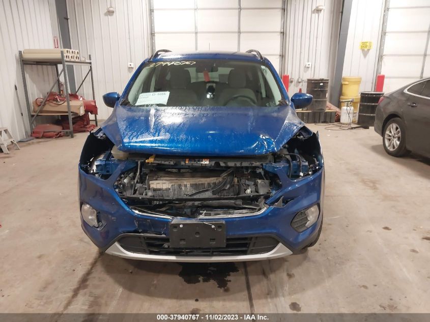 2018 FORD ESCAPE SE - 1FMCU9GD8JUA42131