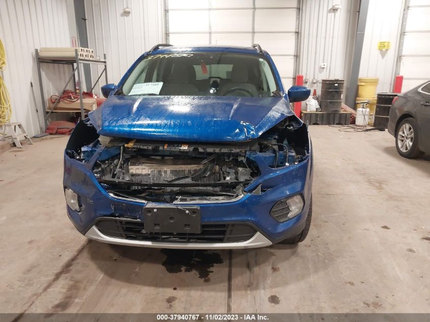 2018 FORD ESCAPE SE - 1FMCU9GD8JUA42131