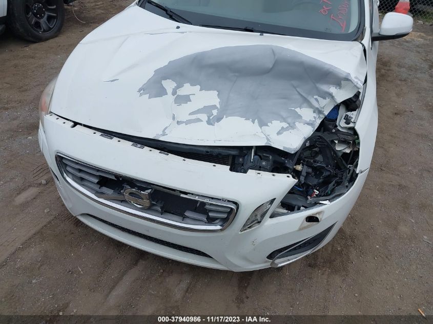 2013 VOLVO S60 T5 - YV1612FS9D2176531