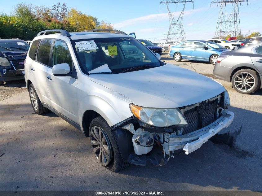 2013 SUBARU FORESTER 2.5X PREMIUM - JF2SHADC8DH402367