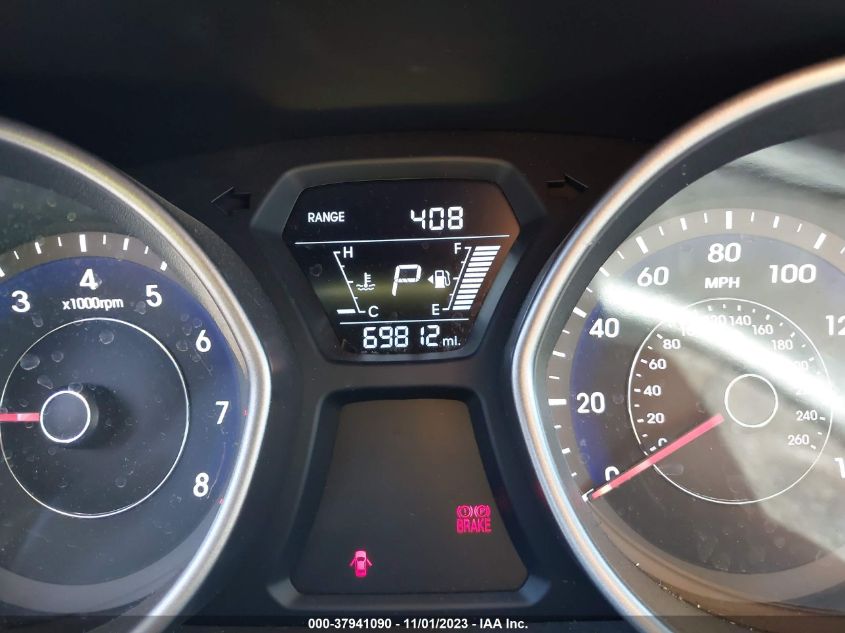 2016 HYUNDAI ELANTRA SE/SPORT/LIMITED - 5NPDH4AE5GH658311