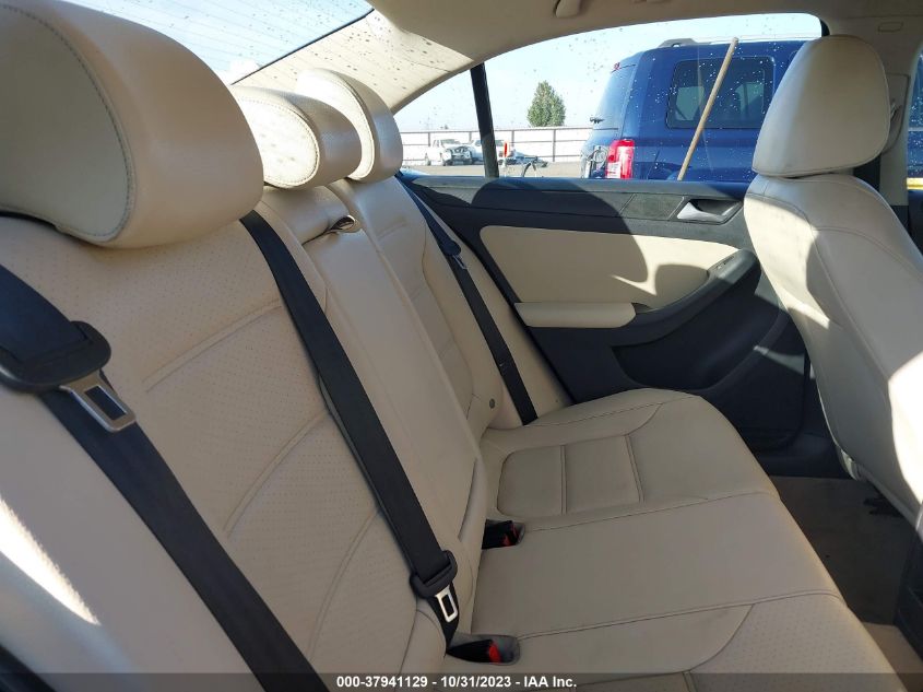 2014 VOLKSWAGEN JETTA SEDAN SE 3VWD07AJ4EM222155