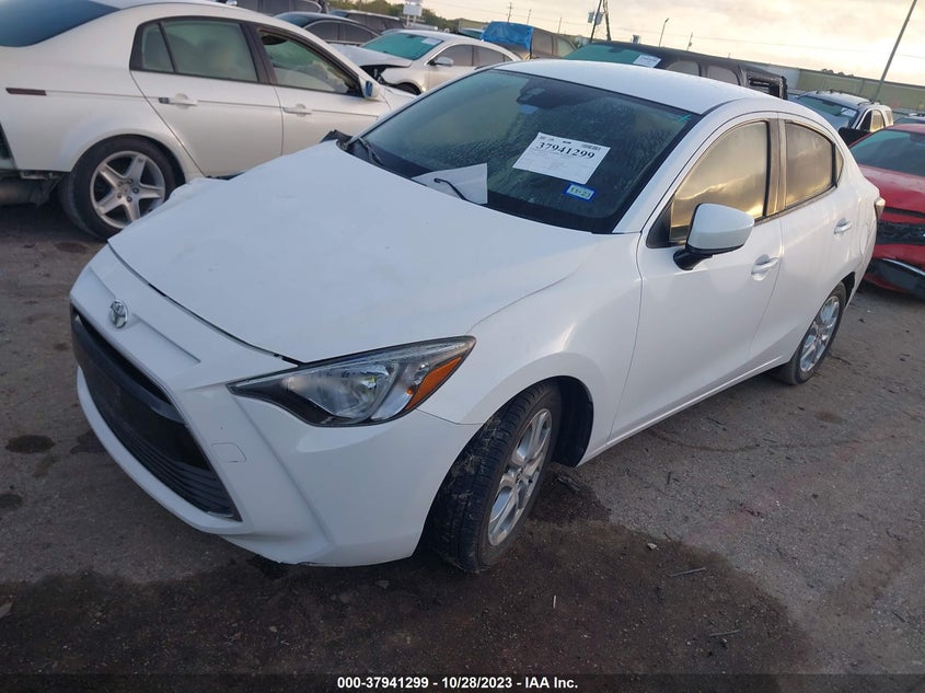 VIN 3MYDLBYV4JY304591 2018 TOYOTA YARIS IA