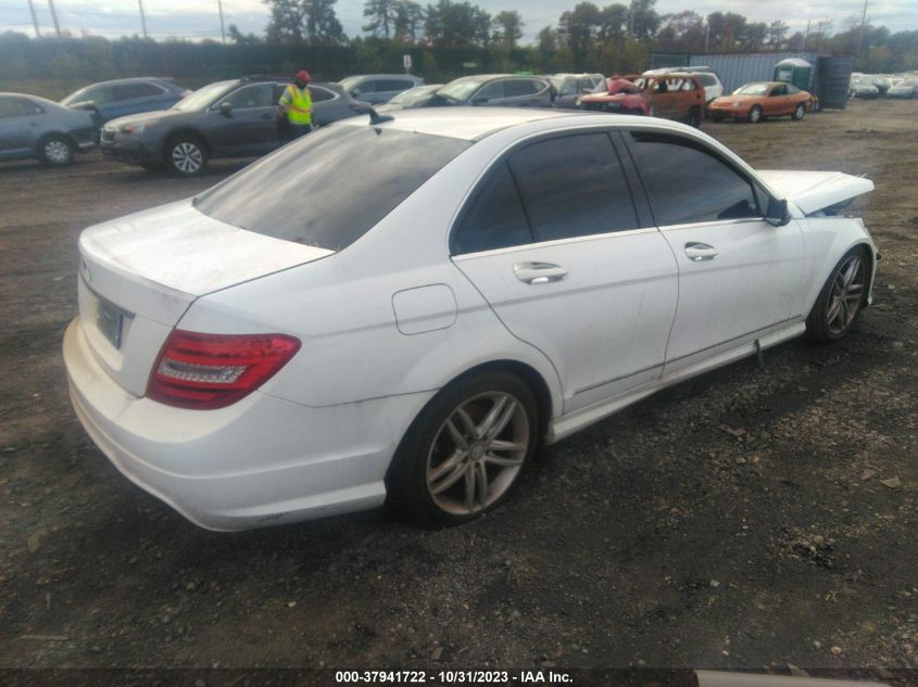2013 MERCEDES-BENZ C 250 SPORT/LUXURY WDDGF4HB2DR263575