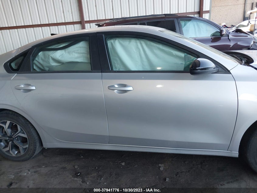 VIN 3KPF24AD7LE211687 2020 KIA FORTE FE/LXS