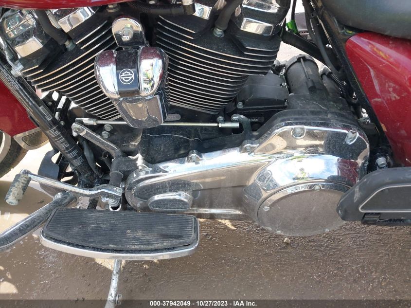 2020 HARLEY-DAVIDSON FLHR 1HD1FBC12LB621427