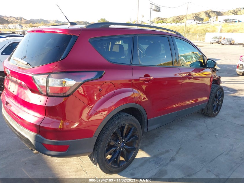 VIN 1FMCU0GD7HUE09087 2017 FORD ESCAPE SE