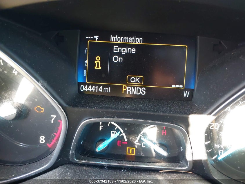 VIN 1FMCU0GD7HUE09087 2017 FORD ESCAPE SE