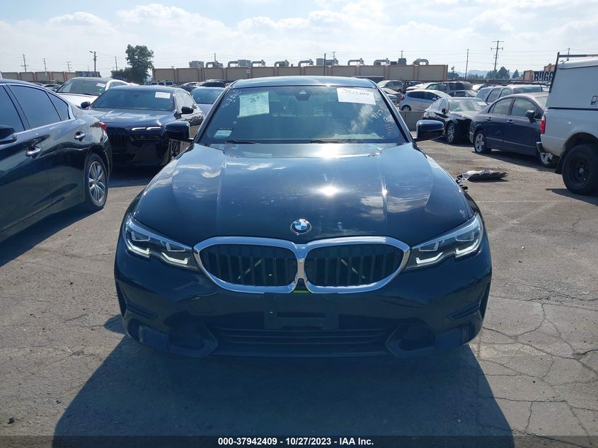 VIN: 3MW5P7J00M8B50885 2021 BMW 3 SERIES 330E