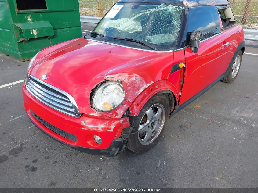 2013 MINI HARDTOP COOPER WMWSU3C54DT679732
