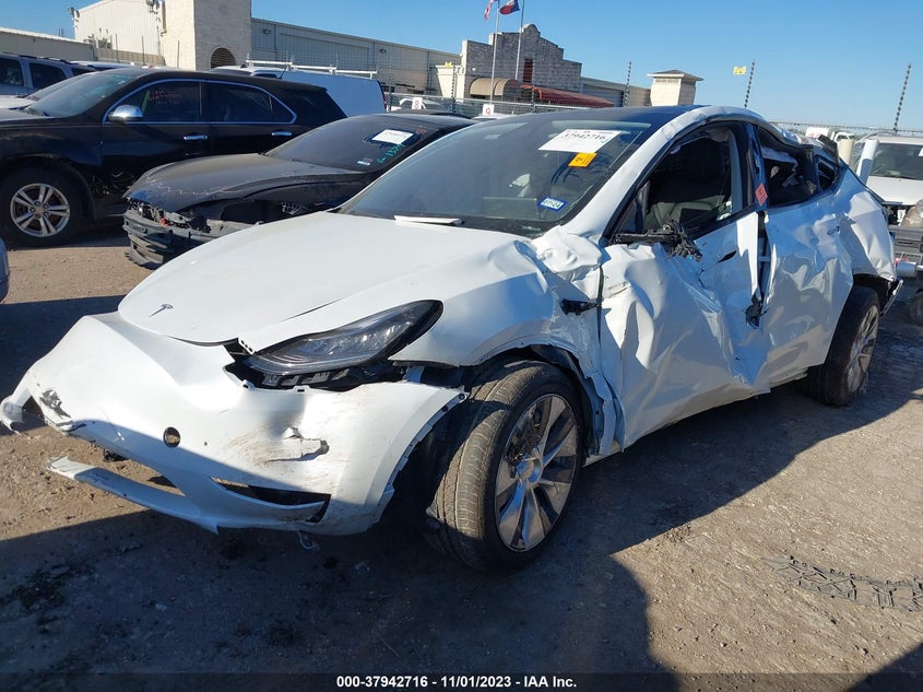 VIN 7SAYGDEE4PA146892 2023 TESLA MODEL Y