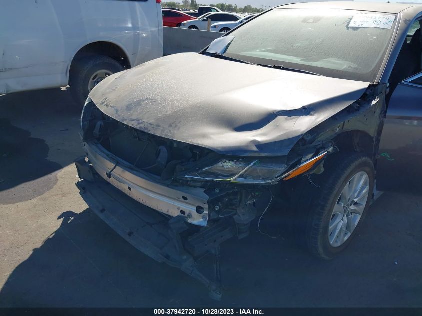 2018 TOYOTA CAMRY L/LE/XLE/SE/XSE - 4T1B11HK4JU108774