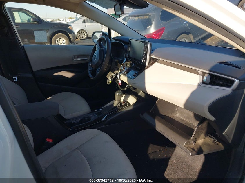 VIN JTDEPRAE5LJ020985 2020 TOYOTA COROLLA LE