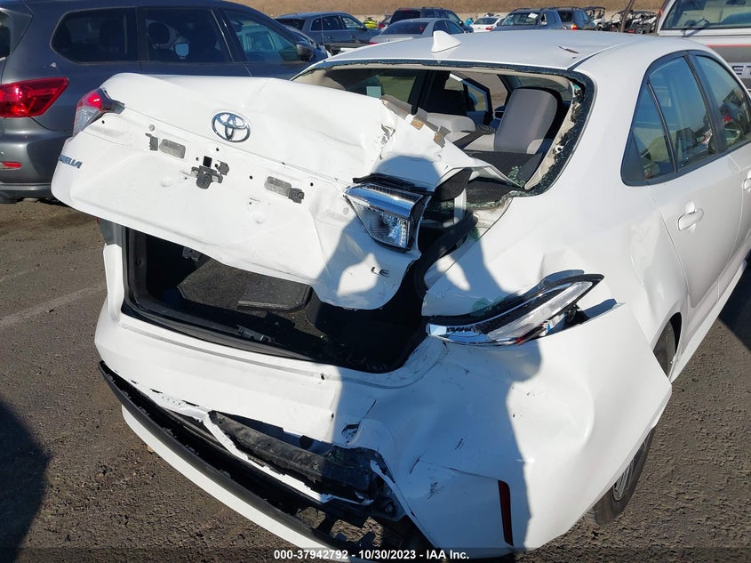 VIN JTDEPRAE5LJ020985 2020 TOYOTA COROLLA LE
