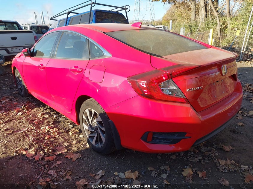 VIN 2HGFC2F79JH507446 2018 HONDA CIVIC EX