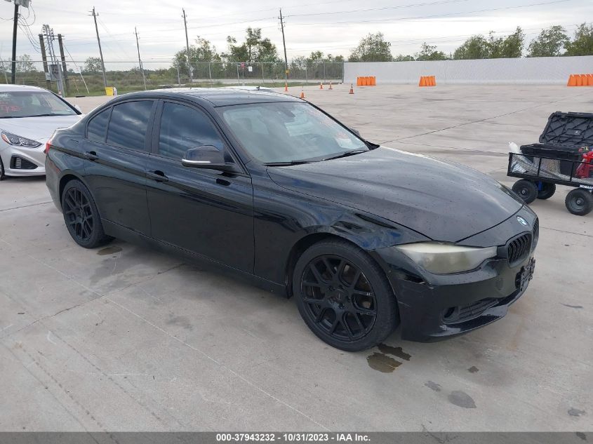 2014 BMW 3 SERIES 320I XDRIVE - WBA3C3G56ENS69408