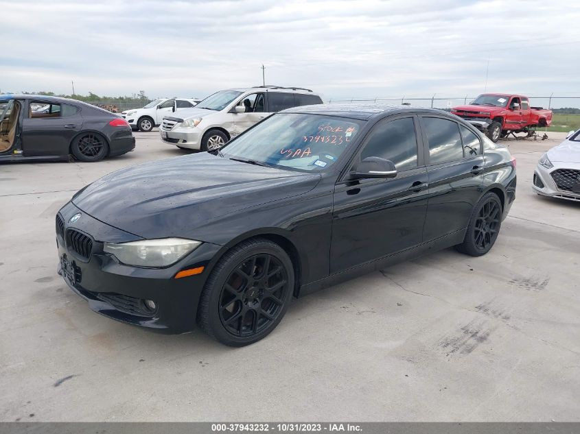2014 BMW 3 SERIES 320I XDRIVE - WBA3C3G56ENS69408