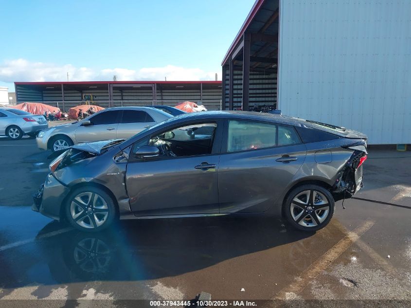 JTDKAMFU7M3144074 Toyota Prius XLE 14