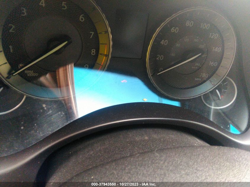 2015 INFINITI Q70 3.7X - JN1BY1AR5FM562372