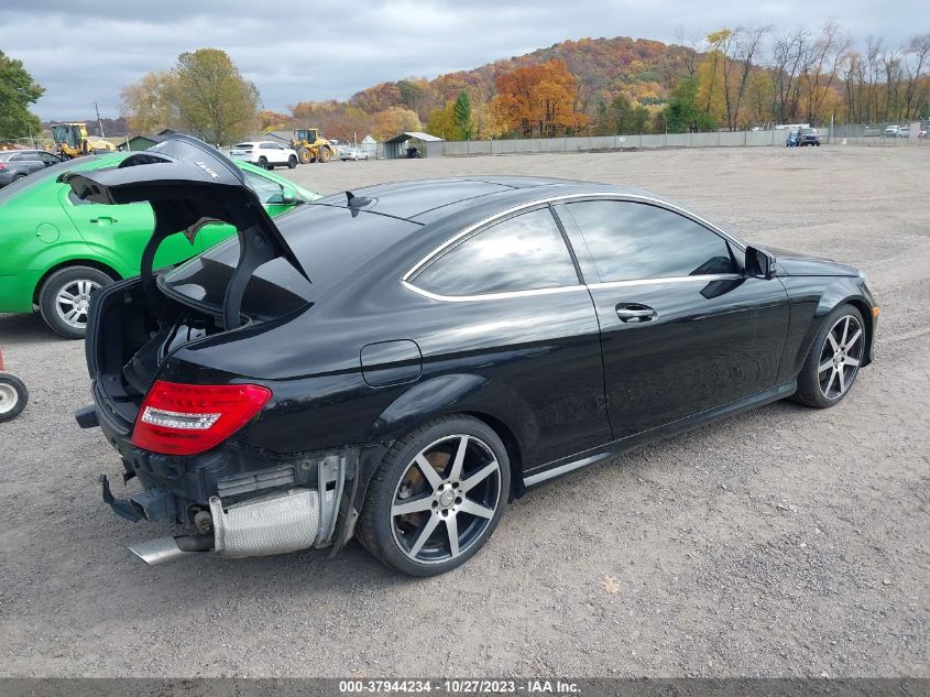 2015 MERCEDES-BENZ C 350 SPORT 4MATIC WDDGJ8JBXFG358027