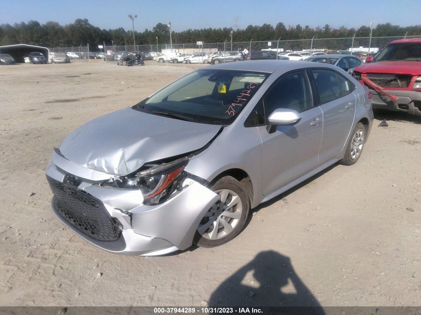 VIN JTDEPRAE2LJ053135 2020 TOYOTA COROLLA LE