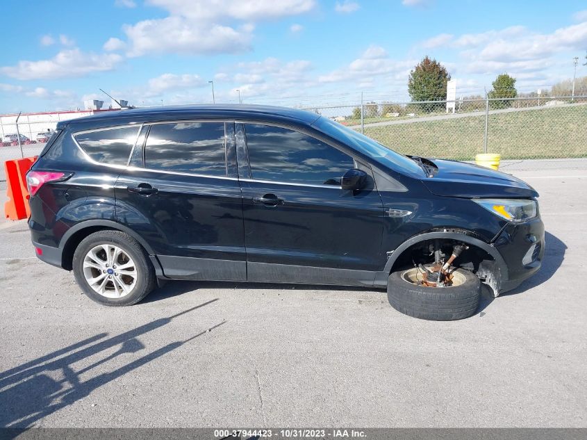 2017 FORD ESCAPE SE - 1FMCU0GD2HUC24915