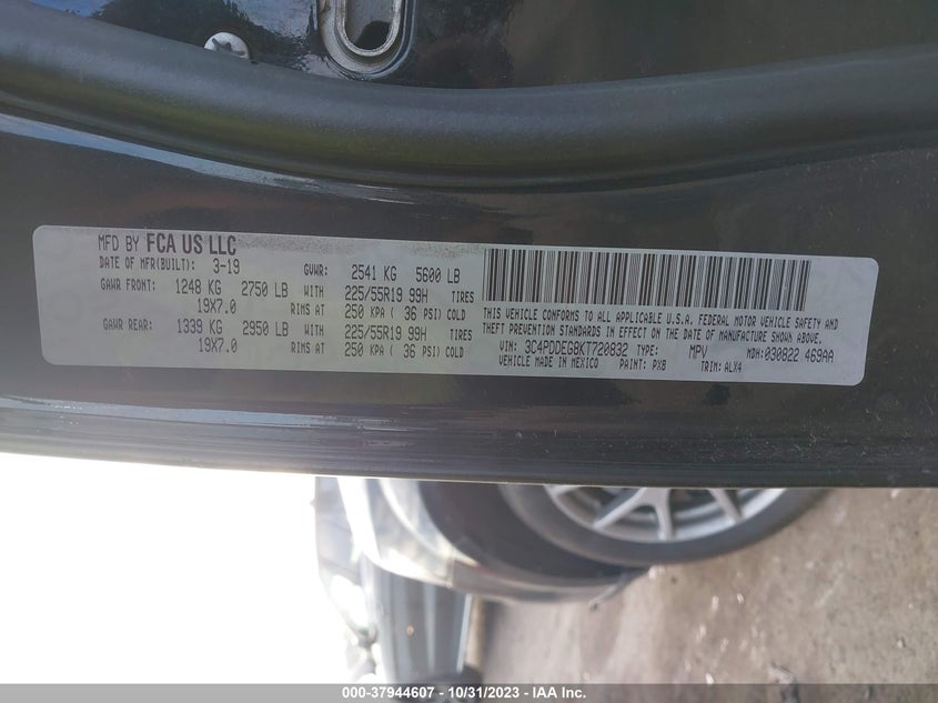 VIN 3C4PDDEG8KT720832 2019 DODGE JOURNEY GT