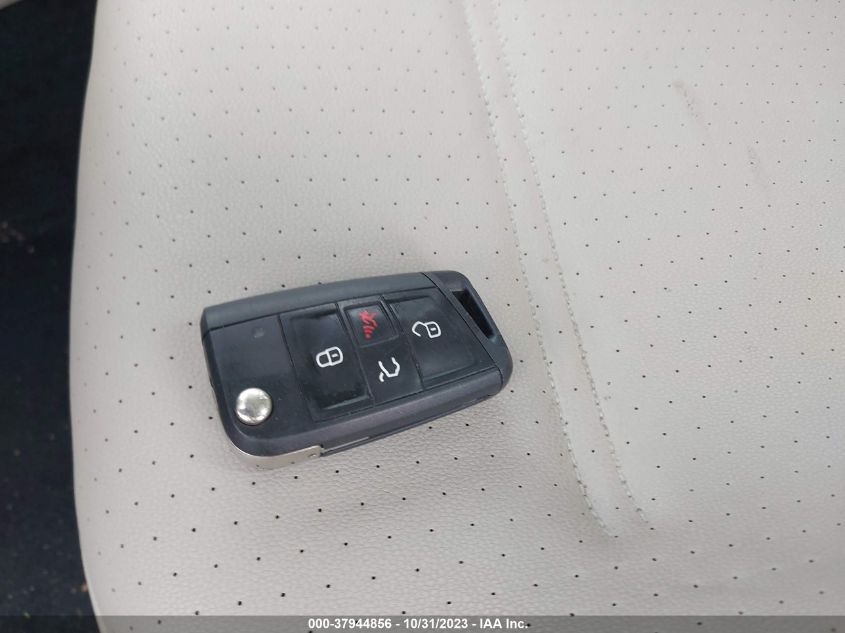 2015 VOLKSWAGEN GOLF - 3VW217AUXFM008321