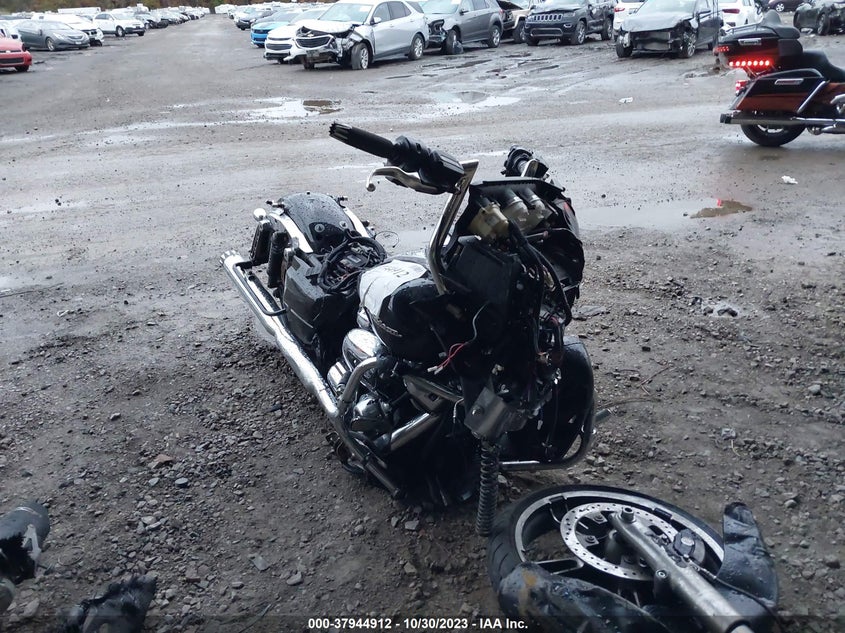 VIN 1HD1KBC12KB605335 2019 HARLEY-DAVIDSON FLHX