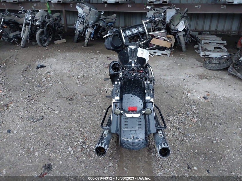 VIN 1HD1KBC12KB605335 2019 HARLEY-DAVIDSON FLHX