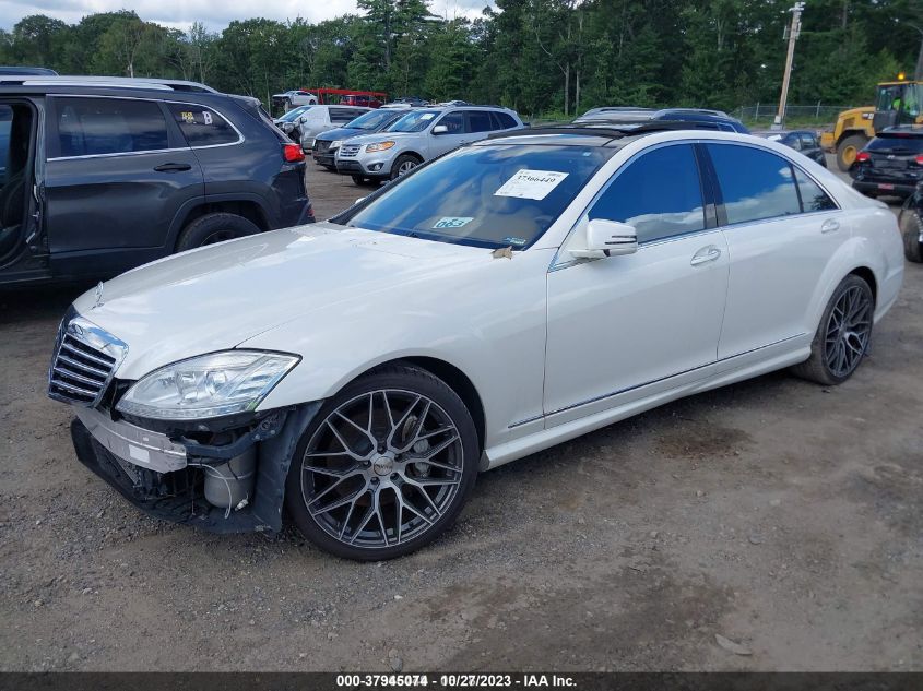 2013 MERCEDES-BENZ S 550 4MATIC - WDDNG9EB8DA497742