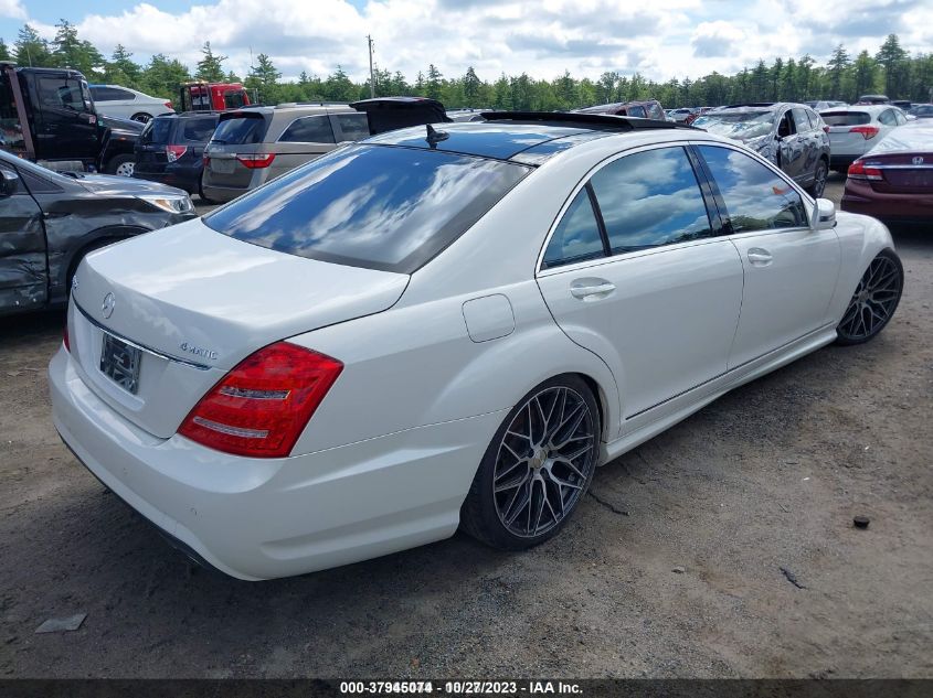 2013 MERCEDES-BENZ S 550 4MATIC - WDDNG9EB8DA497742