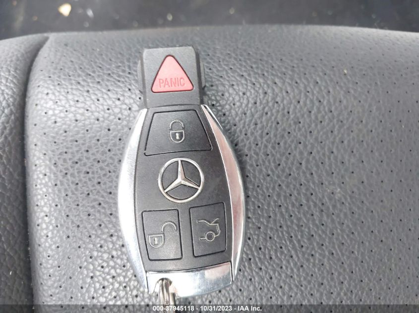 2014 MERCEDES-BENZ C 250 LUXURY/SPORT - WDDGF4HB1ER302108
