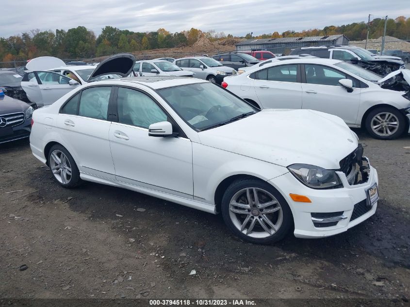 2014 MERCEDES-BENZ C 250 LUXURY/SPORT - WDDGF4HB1ER302108