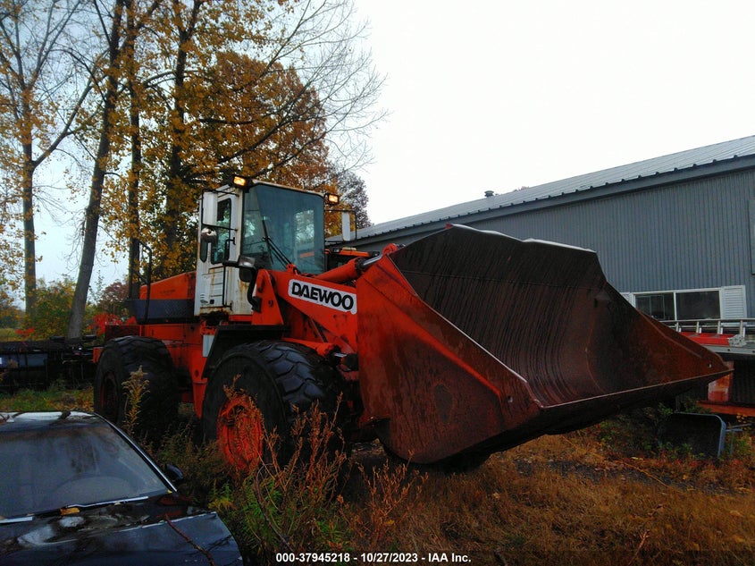 2003 DAEWOO TRACTOR