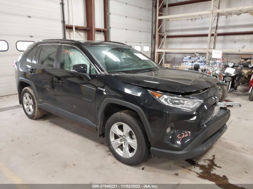2021 TOYOTA RAV4 XLE - 2T3RWRFV5MW125140