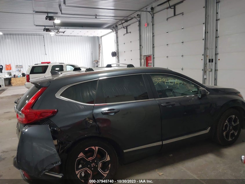 VIN 7FARW2H93JE077912 2018 HONDA CR-V TOURING