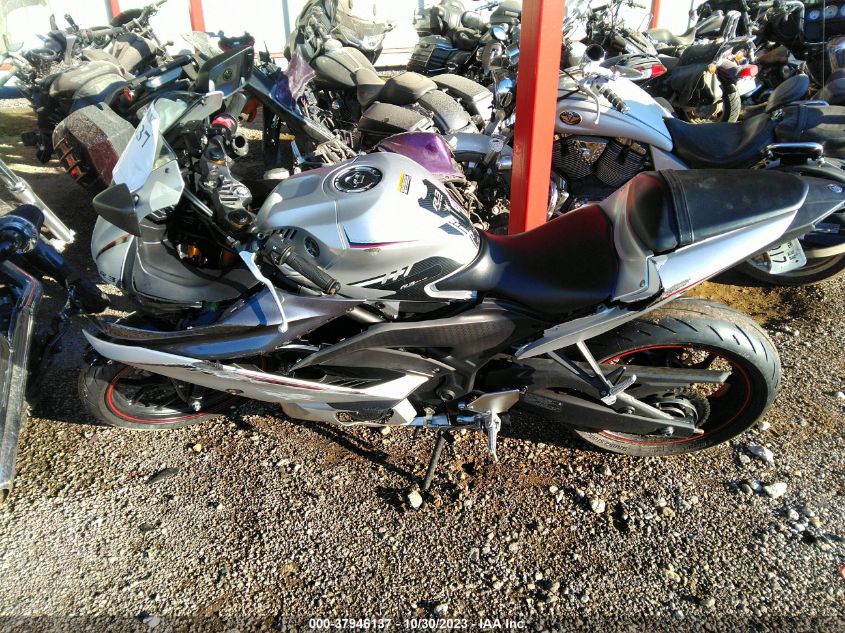 2020 YAMAHA YZFR3 A MH3RH18Y0LK003958