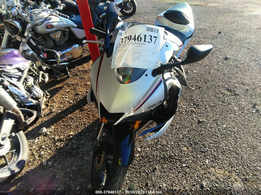 2020 YAMAHA YZFR3 A MH3RH18Y0LK003958