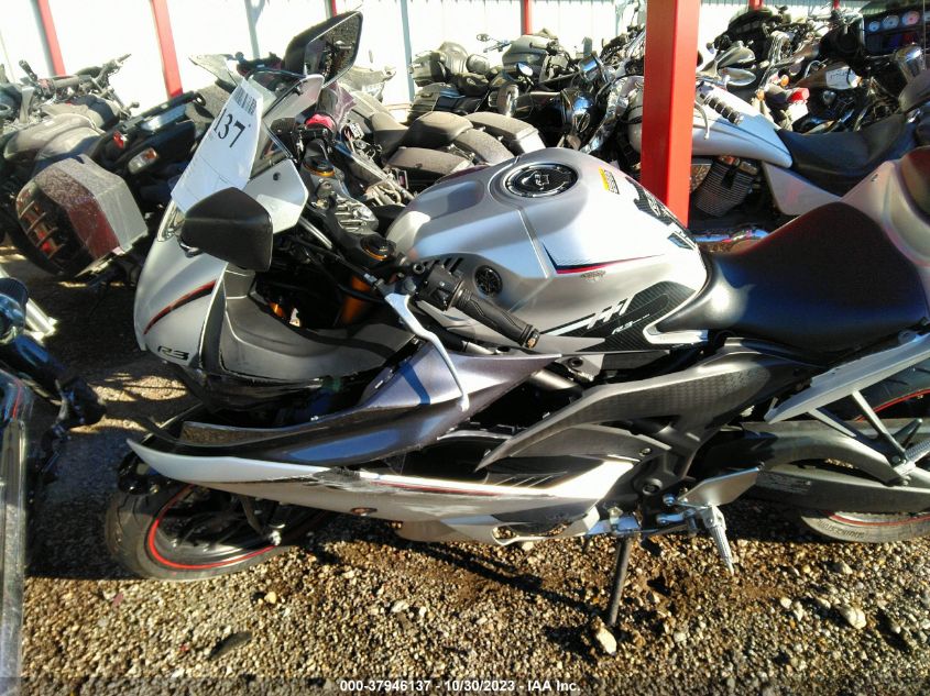 2020 YAMAHA YZFR3 A MH3RH18Y0LK003958