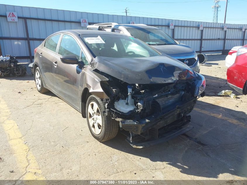 2018 KIA FORTE LX - 3KPFK4A77JE219179