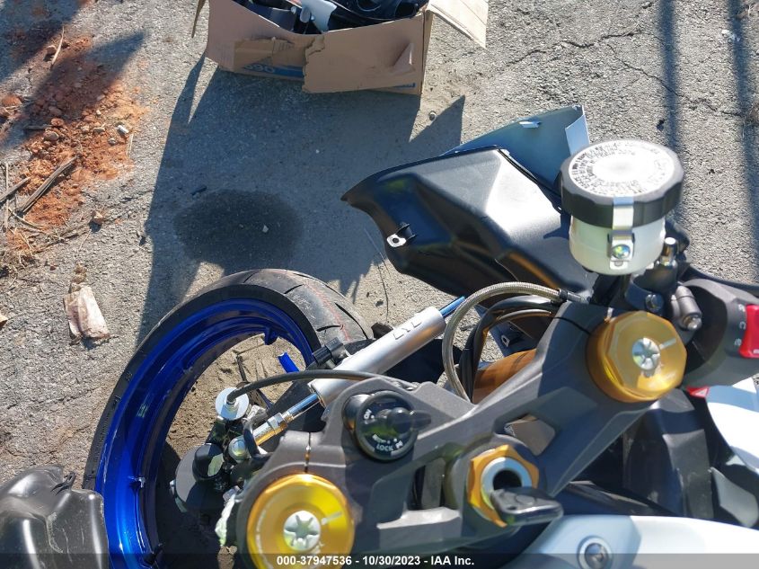 2023 SUZUKI GSX-R1000 R JS1DM11H5P7100543